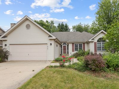 4761 Oregon Trl, McHenry, IL, 60050
