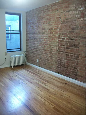 Rented by Charles Roth, LREB | media 21