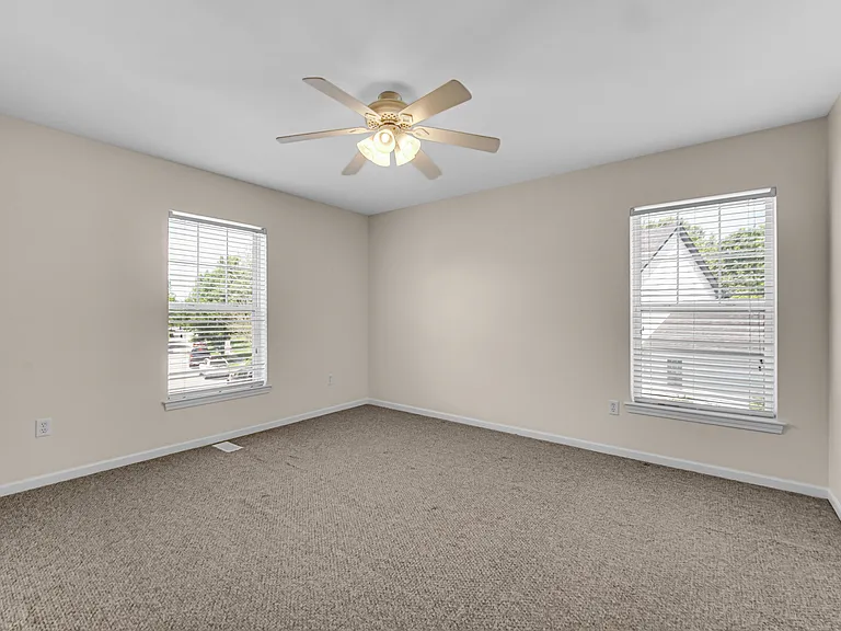 314 Village Sq — Photo 11