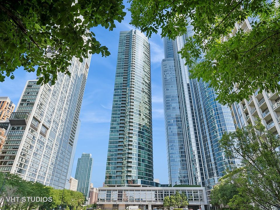 1st image of 1201 S Prairie Ave #3802