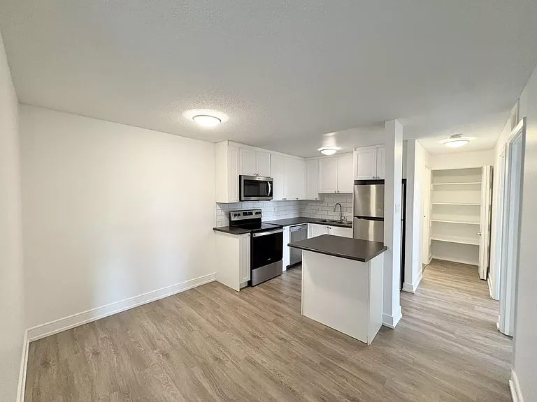 286 Chandler Dr #409 — Photo 12