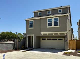 867 Lake Park Cir, Galt, CA 95632