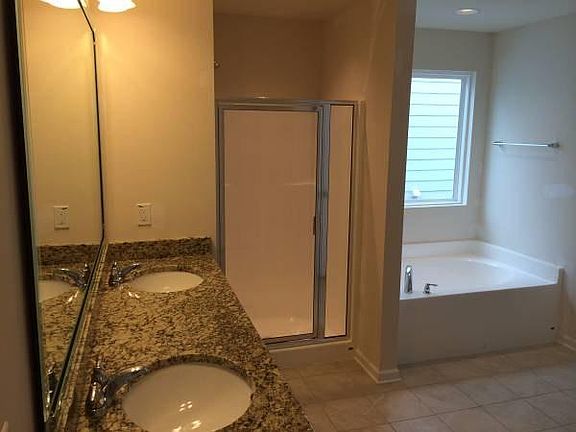 5th image of 408 Callandale Ln