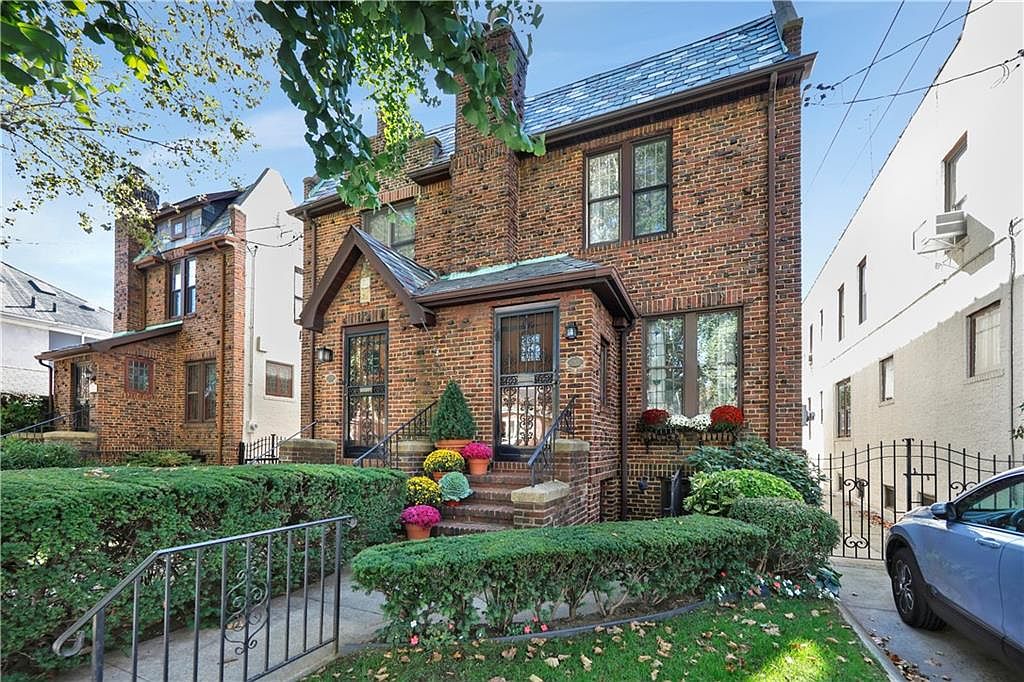 84 74th St, Brooklyn, NY 11209 Zillow