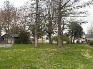 921 High St, Grinnell, IA 50112