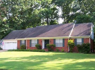 3851 Springfield Dr, Memphis, TN 38128