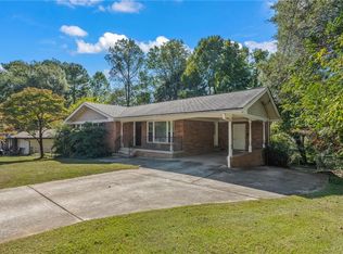 690 Rosedale Dr SE, Smyrna, GA 30082