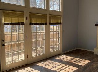 10126 Locust St, Kansas City, MO 64131