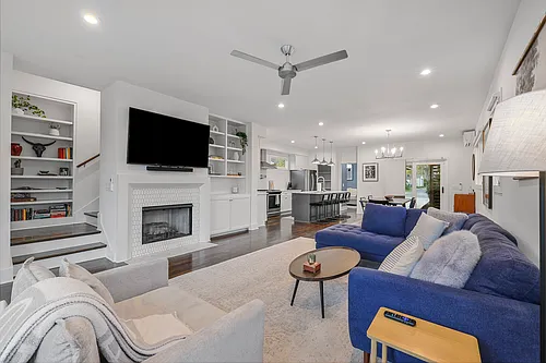 1806 Pearl St Photo 1