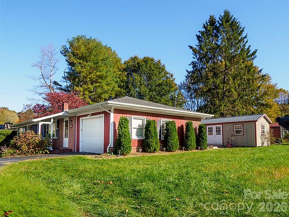 2nd image of 203 Oak Grove Rd