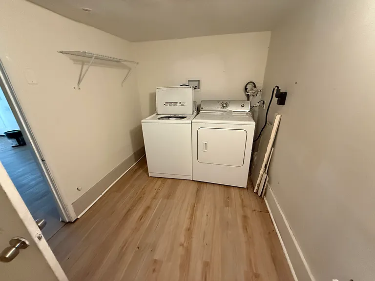 2601 Gaston Ave — Photo 8