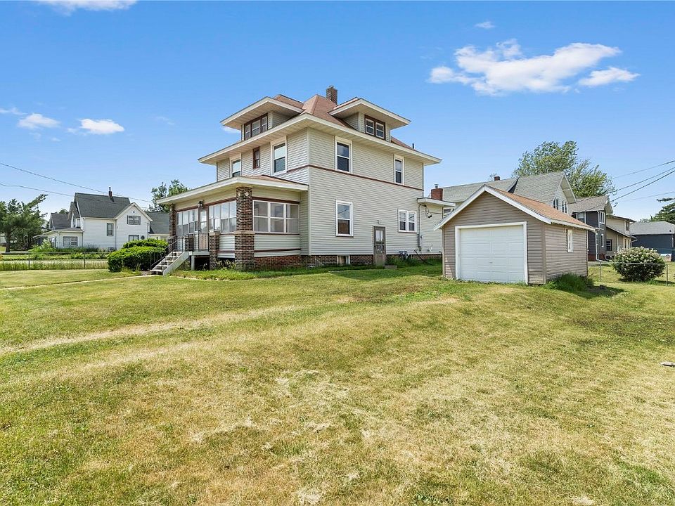 21 2nd Ave, Newhall, IA 52315 MLS 2303462 Zillow