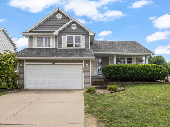 9908 Catalina Dr, Johnston, IA 50131