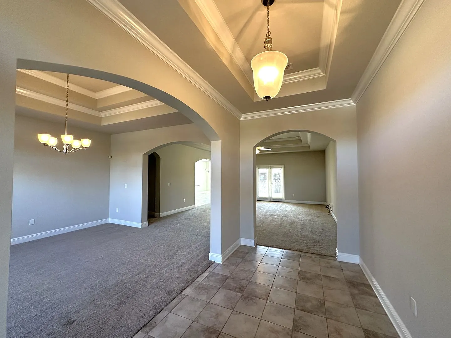 Gorgeous & Spacious — Photo 2