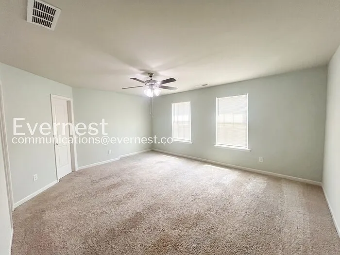 5231 Hanover St — Photo 16