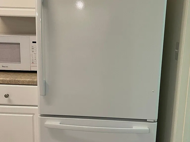 French Door Refrigerator with Ice Maker on Bottom!
