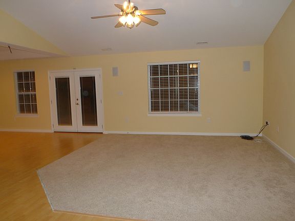 Vaulted LR w/ surround sound