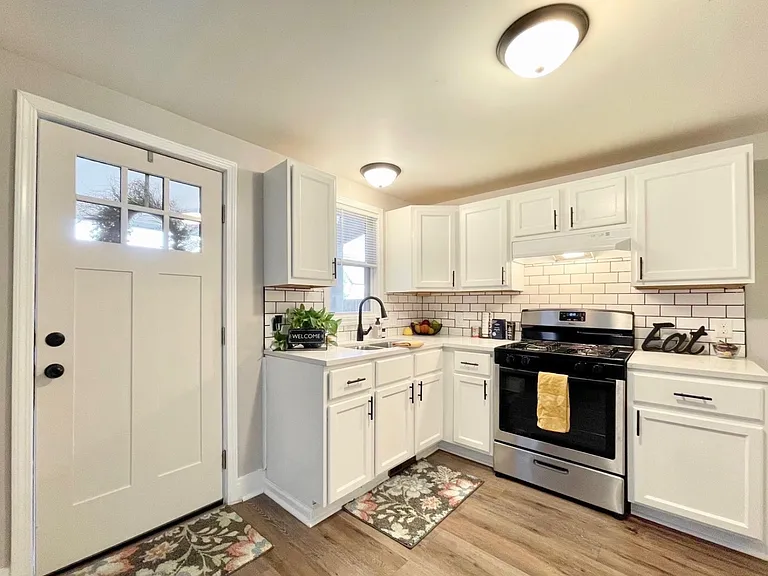 636 Henry Ave SE #1 — Photo 7