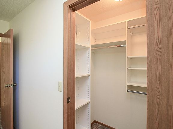 5th image of 3900 S Carnegie Cir #201