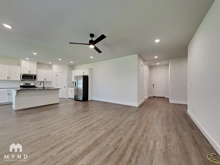 1120 Sunshine Ct — Photo 5