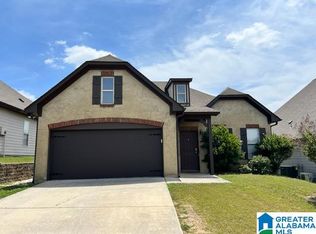 1004 Medinah Dr, Calera, AL 35040