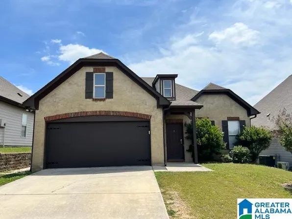 1004 Medinah Dr, Calera, AL 35040