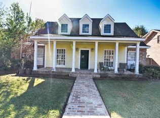 8816 Rosecrest Ln, River Ridge, LA 70123