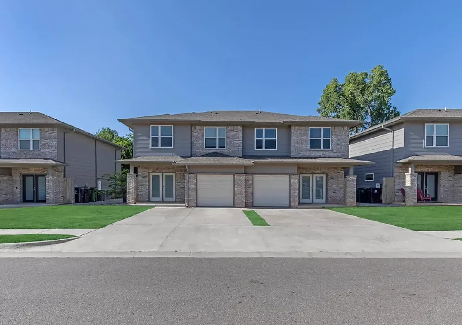 Afton Grove - NW 134th Street - 7912 AG — Photo 1