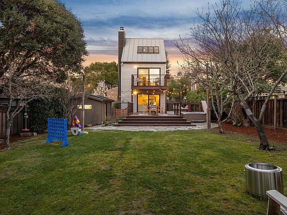 3rd image of 46 Ardmore Rd