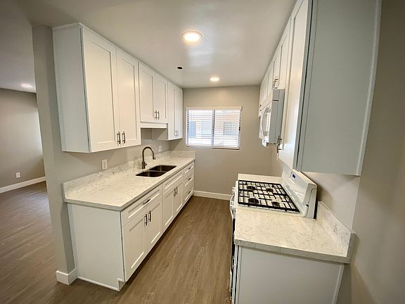 5th image of 455 W Dryden St APT 5