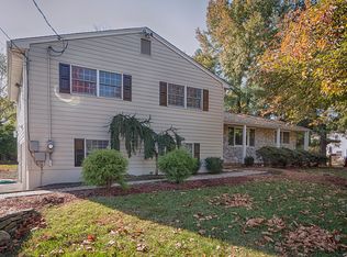 808 Colts Neck Rd, Freehold, NJ 07728