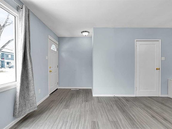 3rd image of 2211 N 19th St NE #156