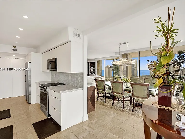 19355 Turnberry Way #26E — Photo 25