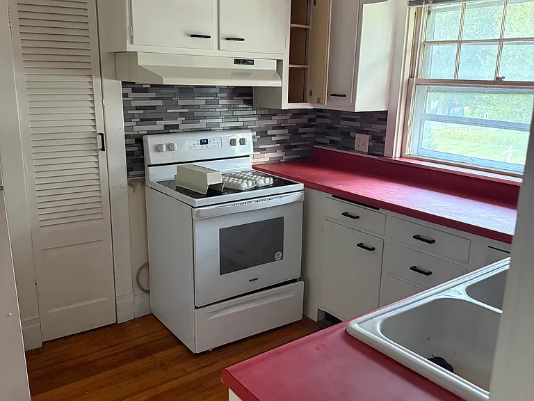 1259 N Prairie St #2 — Photo 4