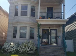 101 James St, Troy, NY 12183