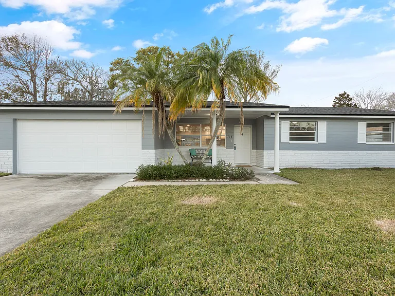 738 Baywood Ln — Photo 43