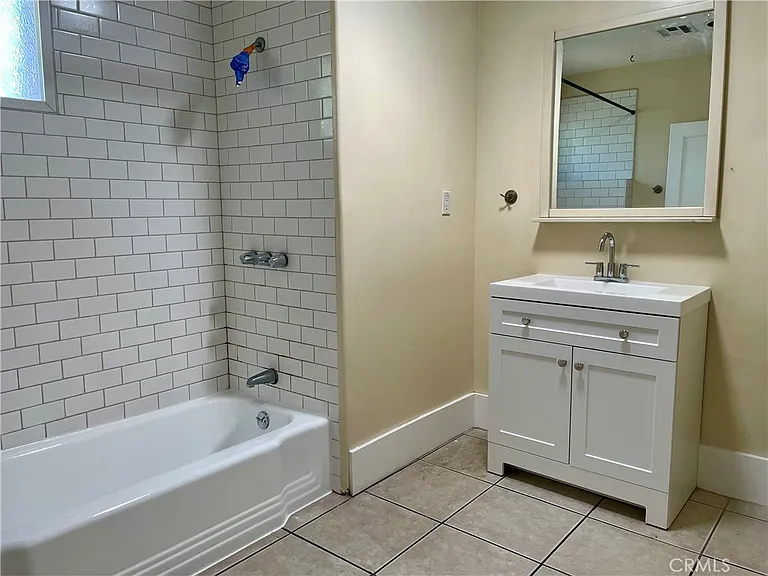 831 Boylston St — Photo 10