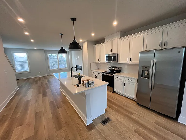 423 Burden Dr #1 — Photo 2