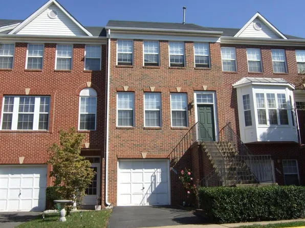 2507 Woodrow Wilson Dr, Herndon, VA 20171