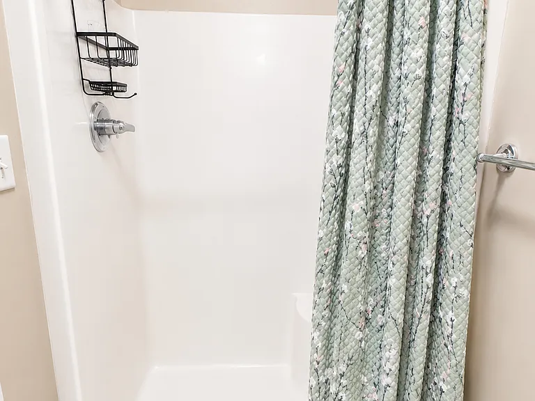 3829 Edinburg Cir — Photo 20