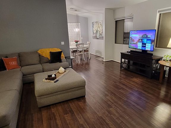 5th image of 3223 W Alexanderwood Dr