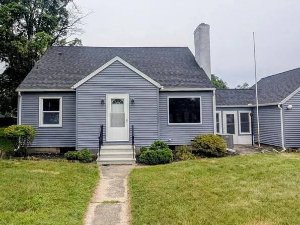 711 W Lusher Ave, Elkhart, IN 46517