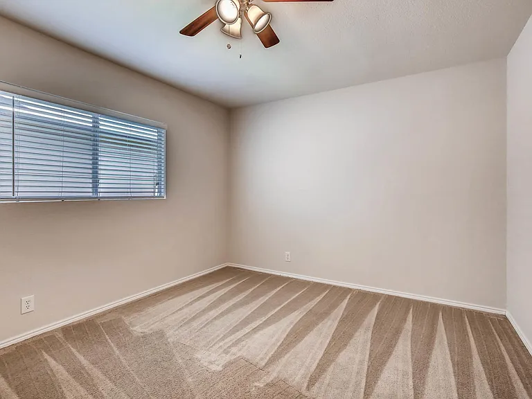 3827 Ponderosa Bnd — Photo 23