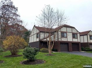 26 Linwood Ave, Cresskill, NJ 07626