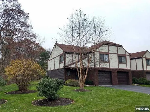 26 Linwood Ave, Cresskill, NJ 07626