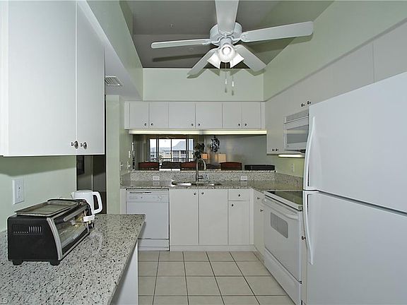 5th image of 19870 Breckenridge Dr Unit 505