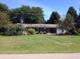 1123 Fox Hills Dr, Howell, MI
