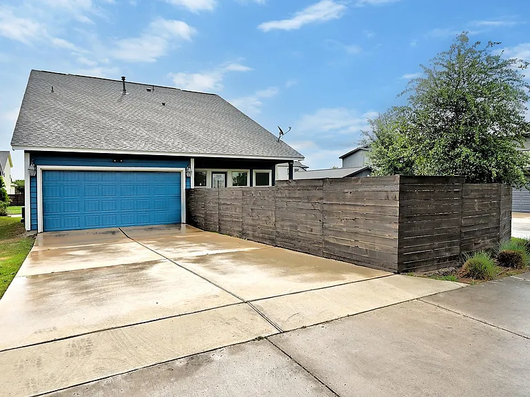 8816 Mina Dr — Photo 21