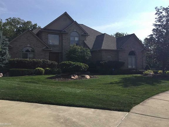 2nd image of 46612 Riverpark Dr E