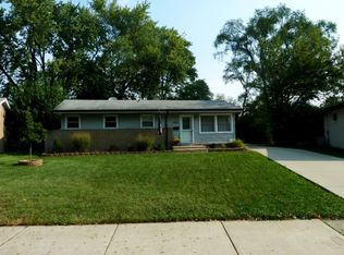 350 E Alden Dr, Addison, IL 60101